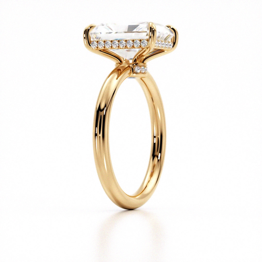 Radiant Cut Diamond Engagement Ring