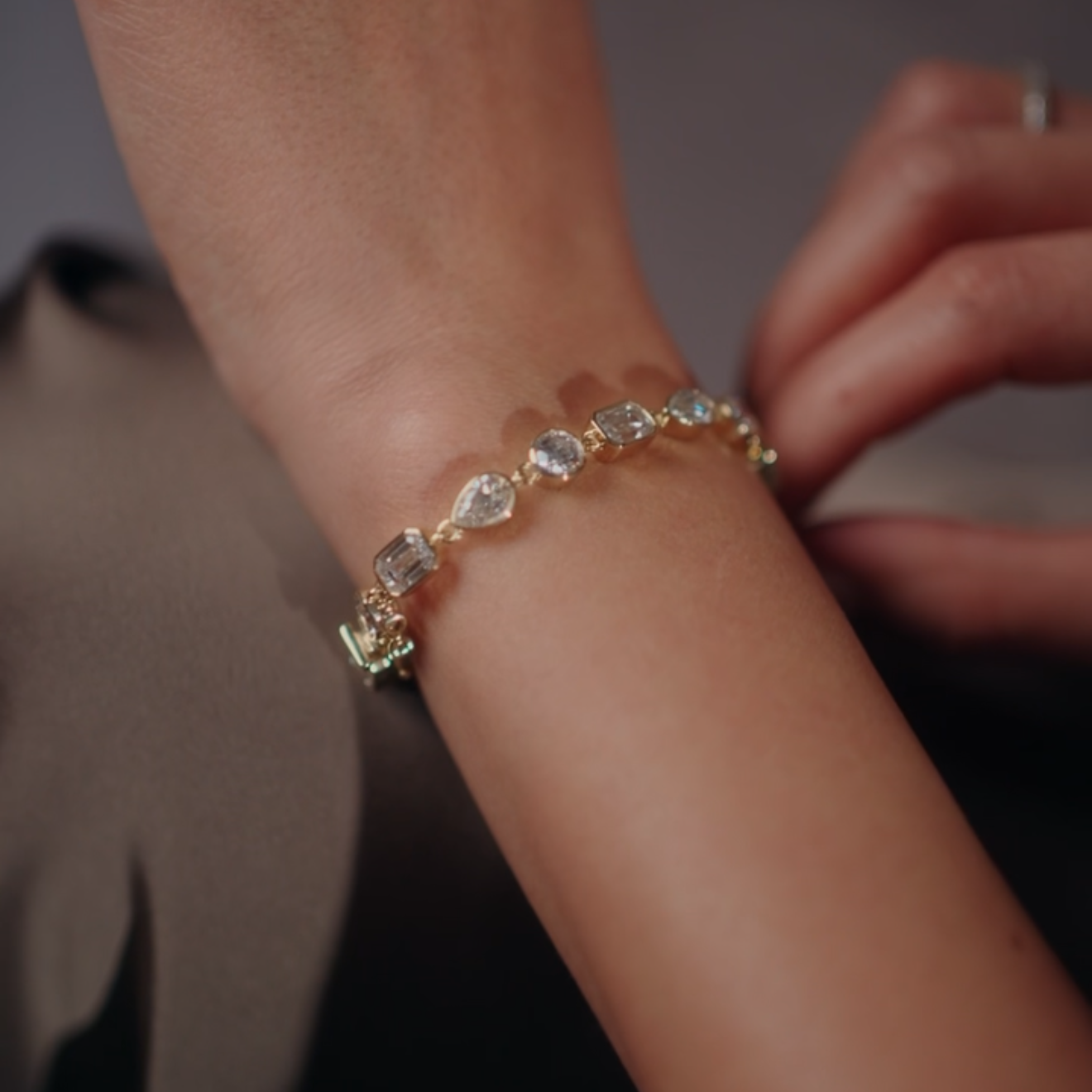 Ligne Royale Diamond Bracelet – 13ct Bezel-Set Mixed Cut dDiamonds