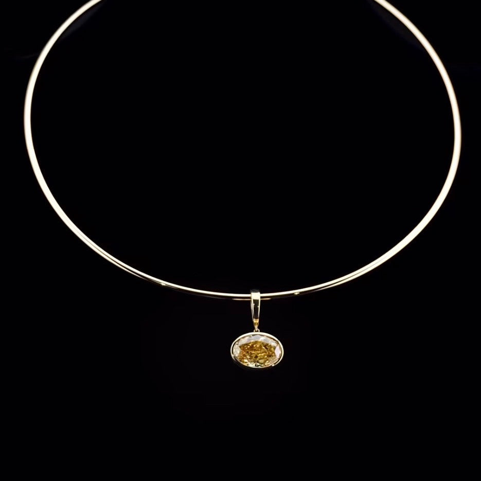 Collier Oméga diamant ovale