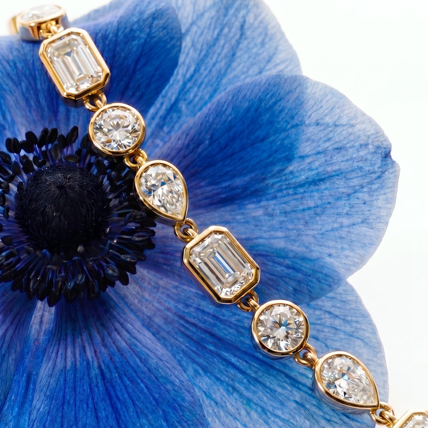 Ligne Royale Diamond Bracelet – 13ct Bezel-Set Mixed Cut dDiamonds