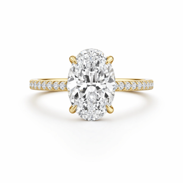 Bague de fiançailles ovale avec pavage de diamants