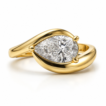 Étreinte Pear Diamond Ring