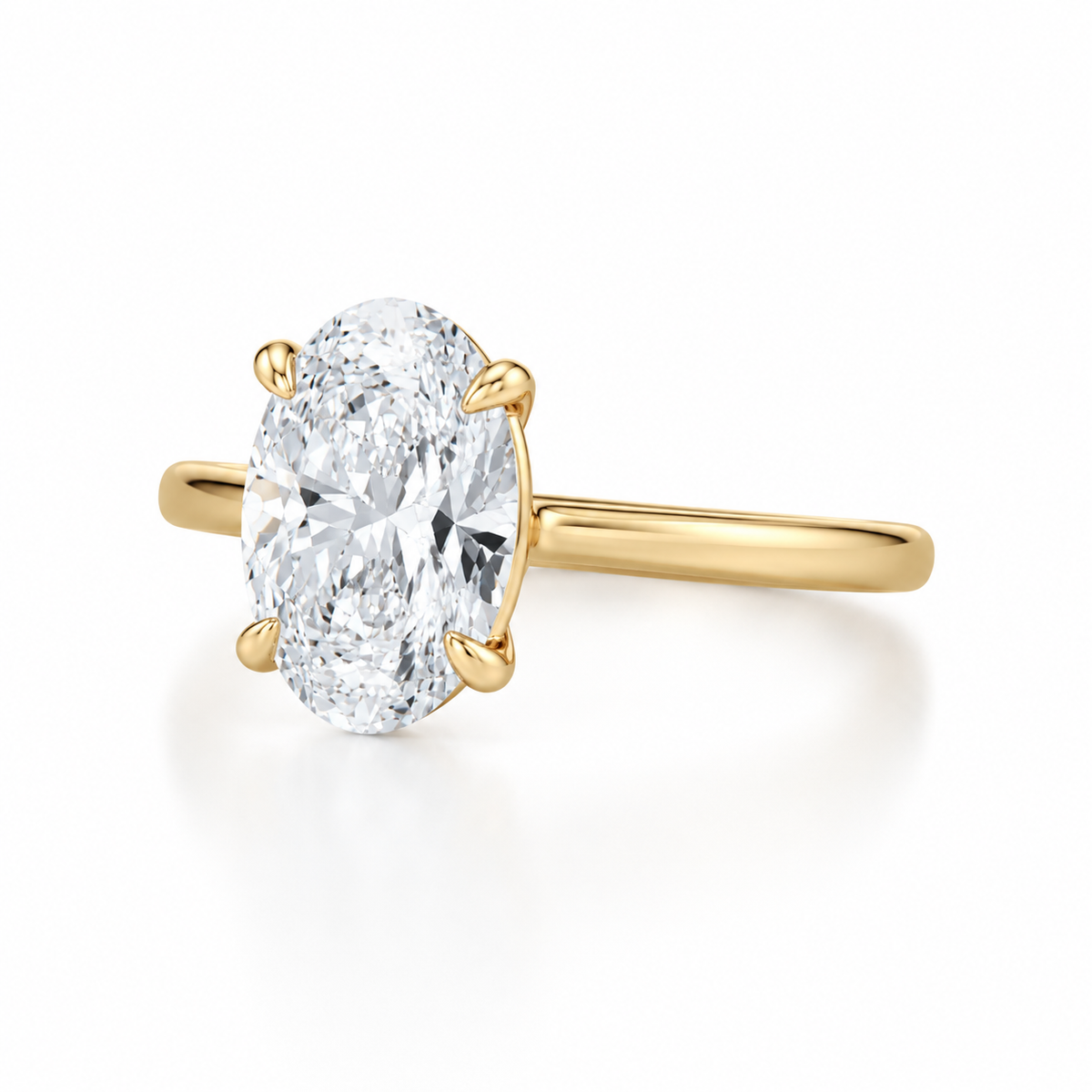 Étreinte Oval Solitaire Ring