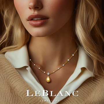 Exquis collier pendentif diamant jaune 5 carats en or jaune 18 carats